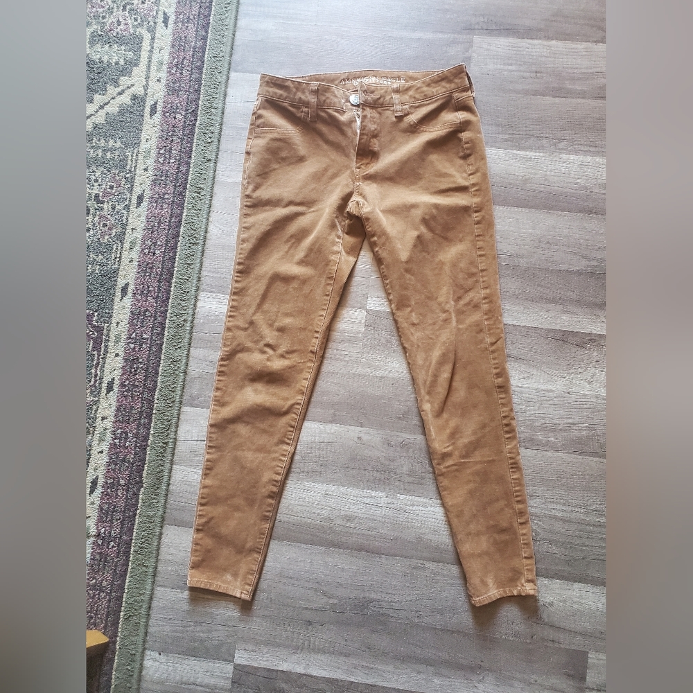 Never worn tan corduroy skinny jeans American Eagle